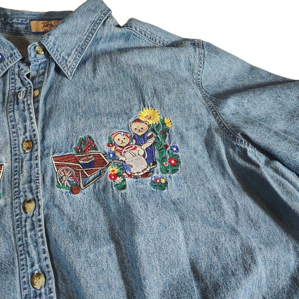 Vintage Womens Bear Embroidered Denim Shirt Size 26/28W Blue 90s Grandmacore - Picture 6 of 8